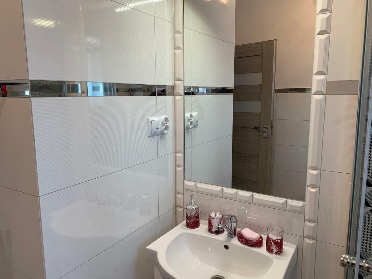 Apartament Bohaterow Westerplatte 20 Lägenhet Zielona Góra Exteriör bild